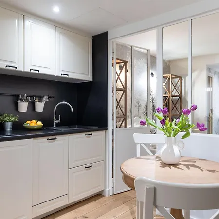 Les Petits Volets A 100m De La Apartamento