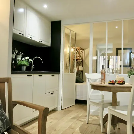 Les Petits Volets 昂蒂布