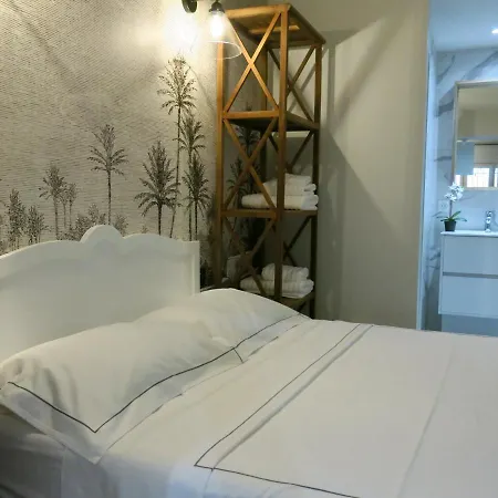 Les Petits Volets 昂蒂布