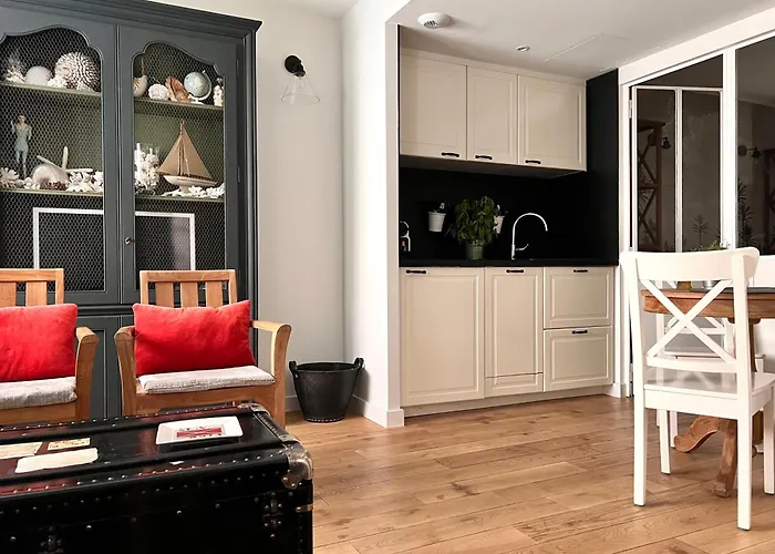 Les Petits Volets Daire